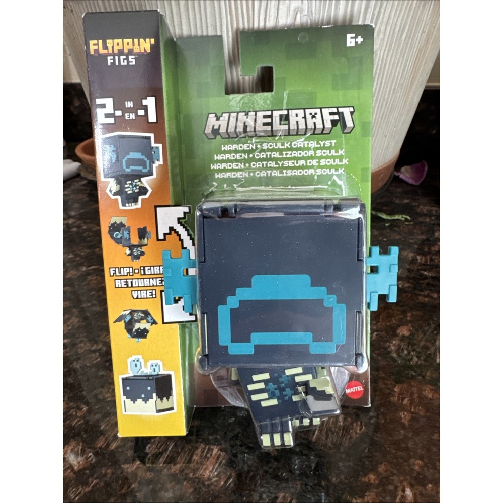 Minecraft Flippin' Figs Warden Sculk Catalyst Fidget Figure HTL43 NEW